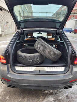 BMW 530e xDrive M - 8