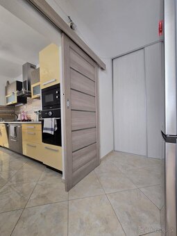 MODERNÝ 3izbový byt Levice - 8