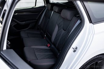 Škoda Octavia Combi RS, 147KW, 4x4 - 8