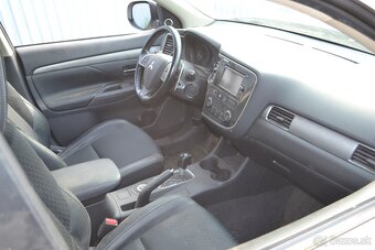 Mitsubishi Outlander III 2.2 DID automat - rozpredám - 8