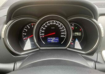 Nissan Murano 2.5 dCi Premium A/T - 8