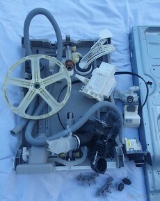 práčka AEG LTX7E273C - rôzne diely - 8