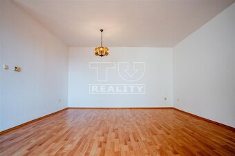 NA PREDAJ 129M2 4I BYT UL.POD PÁROVCAMI, PIEŠŤANY - 8