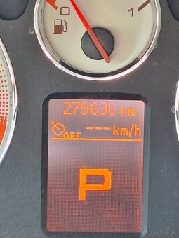 Predám Peugeot 407sw 2,0HDi, 120kW - 8