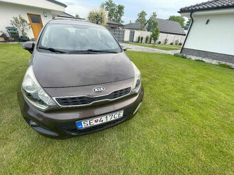 Kia Rio - 8
