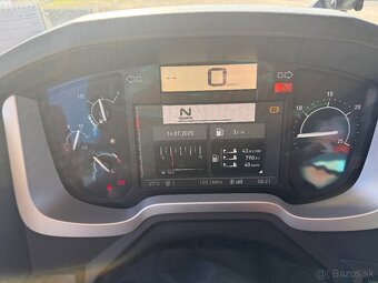 Predám tahač Renault T520 s Hydraulikou - 8