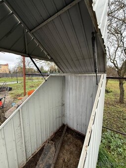 Plechová motogaráž so železnou konštrukciou - 8