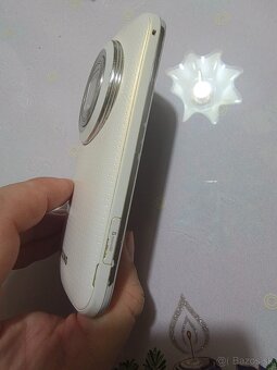 Samsung Galaxy K Zoom - 8
