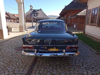 Mercedes-Benz E W110 200D - 8