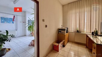 NA PREDAJ - sklad 600 m2 s pozemkom 1450 m2 v priemyselnej - 8