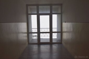 Nájom jednoizbového bytu na Wolkerovej ulici - 8