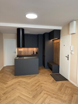 Luxusný 2-izbový byt v centre Lučenca po kompletnej rekonštr - 8