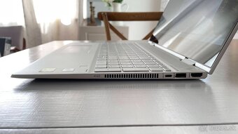 HP ENVY x360 15 – i7, 16GB RAM, dotykový displej - 8