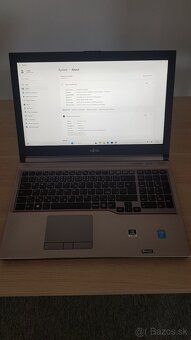 Notebook FUJITSU / i7 / 8GB / 256GB / 15.6" - 8