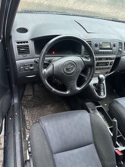 Toyota Corolla Verso 2,0D - 8