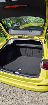 VW Golf Variant 8 v zaruke so zimnymi pneu gratis - 8