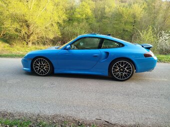 Porsche Carrera 911 996 3.4i - 8