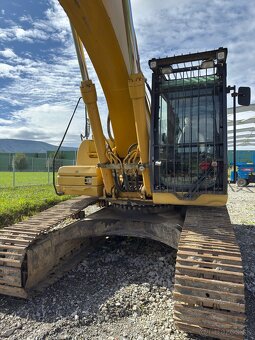 Pásové rypadlo Caterpillar 325D - 8