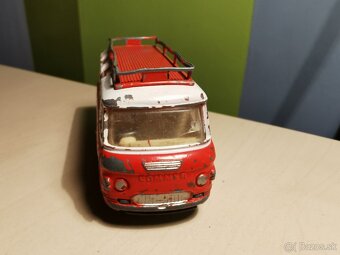 Corgi toys Camper - 8