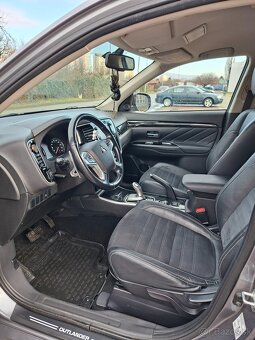 Mitsubishi Outlander 2.0 PHEV 4x4 - 8
