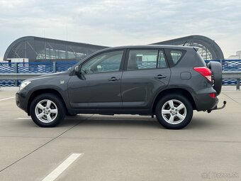 Toyota RAV 4 2,2 diesel 4x4 rok 2007 nová STK - 8