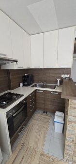PRENÁJOM: Garsónka v priamom centre Trnavy na ulici Dolné Ba - 8