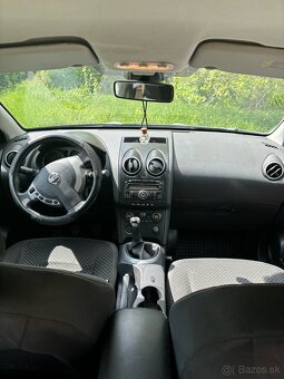 Nissan - 8