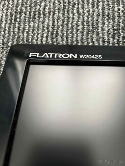LCD monitor Flatron - 8