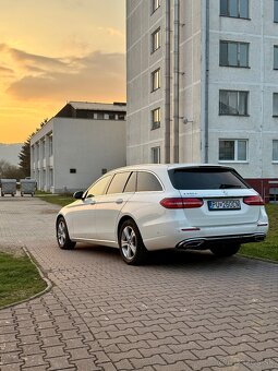 Mercedes E220d kombi automat - 8