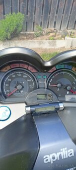 Skúter Aprilia - 8
