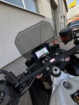 Aprilia tuono v4 1100 - 8