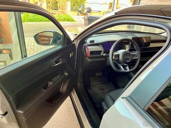Jeep Avenger e-hybrid Summit - 8