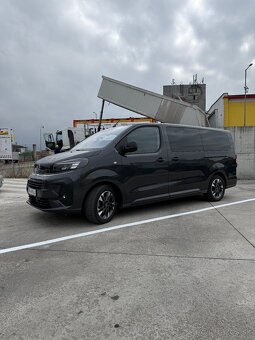 Prenajom 8 miestne auto - 8