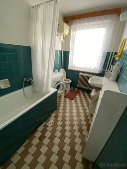 2-podlažný RD v Ružomberku v širšom centre na predaj - 8