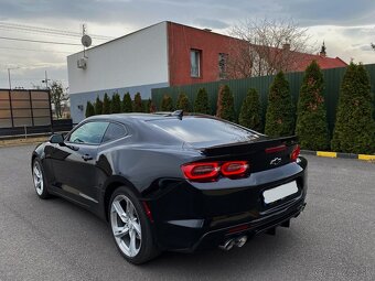 Predám Chevrolet Camaro LT1 6,2 V8 - 2020 - 8