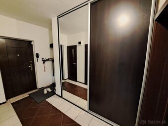 Veľký 3 izbový byt, Martin - Centrum - 8