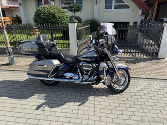 Harley Davidson Elektra Glide - 8