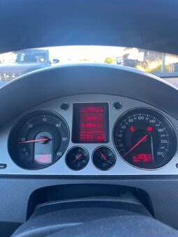 Volkswagen passat b6 1.9TDI - 8