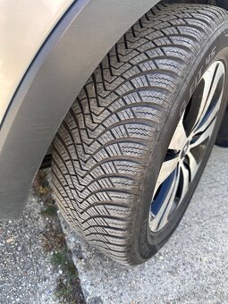 KIA Sportage 2.0 CRDi AWD - 8