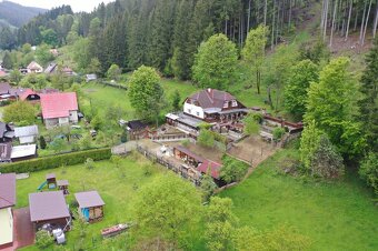 Na predaj jedinečné rodinné sídlo v prekrásnej prírode obce  - 8