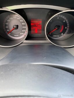 Predám Citroën C- Crosser 4x4 - 8