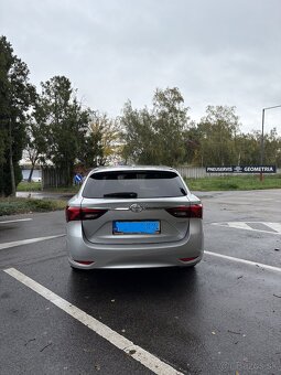 Toyota Avensis combi 1.8 valvematic - 8