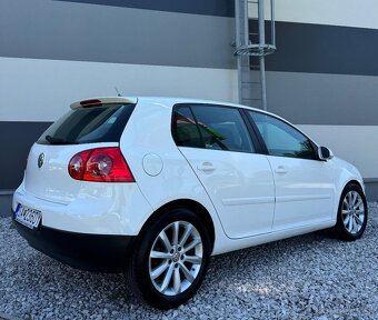 VOLKSWAGEN GOLF 5 2.0TDI - 8