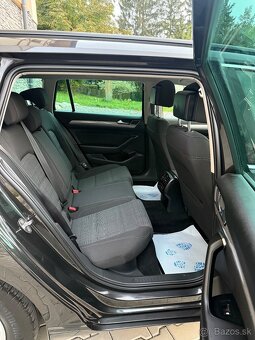Volkswagen Passat Variant 2.0 TDI EVO Business - 8