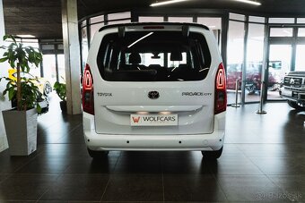 Toyota Proace City Verso Shuttle Short 1.5D 102k MT/6 - 8