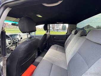 Toyota Hilux - 8