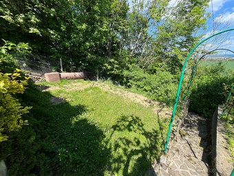 Záhrada 535 m2 s prístreškom a posedením - Kostolná - 8