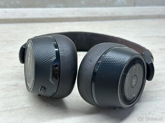 Plantronics Backbeat Pro 2 Wireless - 8