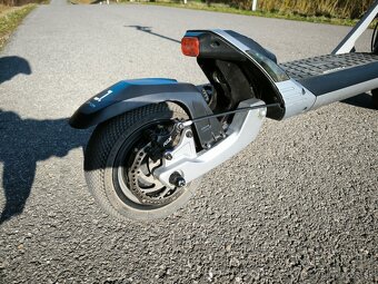 Elektrická kolobežka Joyor LuxeRider 62km/h 2400W - 8