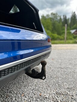 Audi SQ7 poháňané 4,0-litrovým V8 TDI motorom s výkonom 320 - 8